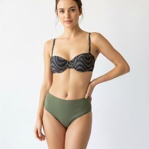 Acacia Swimwear Manhattan bikini top